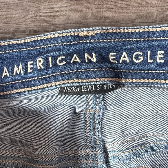 American Eagle Outfitters Womens Hi Rise Shorts Distressed Blue Size 4 - Picture 3 of 6